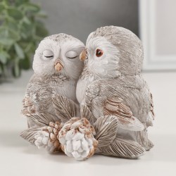 Статуэтка сувенир новогодний Нежные совы с шишками 11 см