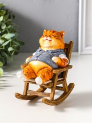 Фигурка полистоун лак «Пухлый кот в жилете, на кресле-качалке» 12×7.7×13.5 см