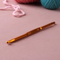Крючок для вязания, двусторонний, d = 6/7 мм, 13 см, цвет золотой