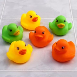 Набор игрушек для игры в ванне Резиновые уточки 6 шт, цвет МИКС