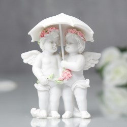 Статуэтка сувенир Ангелы под зонтом 9 см