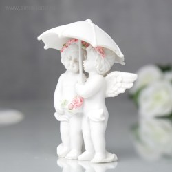 Статуэтка сувенир Ангелы под зонтом 9 см