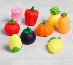 Набор резиновых игрушек для игры в ванной Овощной набор, 9 шт