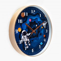 Часы настенные Космос Космонавт  30 см