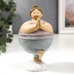 Фигурка полистоун Пышечка - асана Дерево 15×8.5×9 см