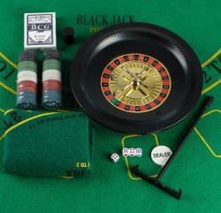 Покер, набор для игры, (рулетка, карты 54 шт, фишки с номиналом 100 шт, кубики 4 шт, поле)