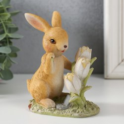 Сувенир статуэтка пасхальная заяц кролик с тюльпанами 11 см
