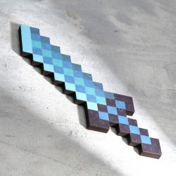 Оружие minecraft алмазный пиксельный нож 20 см дерево