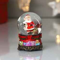 Сувенир полистоун водяной шар "Дед Мороз со списком подарков" d=4,5 см 6,5х4,5х4,5 см