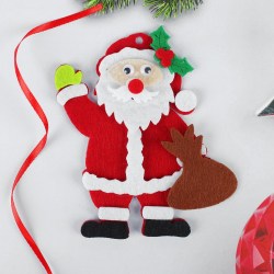 Набор для творчества - создай ёлочное украшение из фетра Дед мороз с мешком подарков