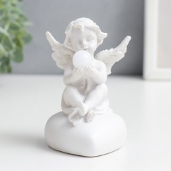 Статуэтка Белоснежный ангелочек на сердце с огоньком свет 9 см