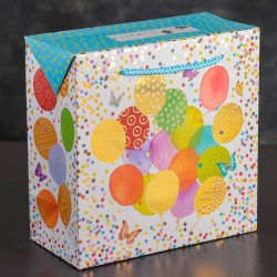 Пакет-коробка с клапаном Праздник 21 х 10 х 21 см