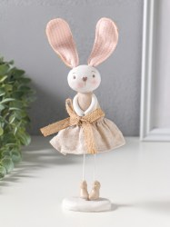 Фигура полистоун «Зайка в льняном платье с бантом» 12×10×22.5 см