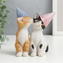 Сувенир полистоун Котята в колпаках  10х5,5х9 см  