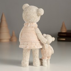 Статуэтка сувенир новогодний Мишка с малышом в свитерах 16 см