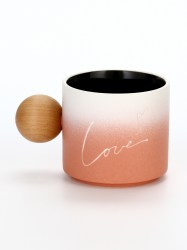Кружка керамическая Love с деревянной ручкой 300 мл