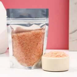 Подарочный набор косметики бомбочка и соль для ванны губы