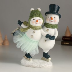 Статуэтка сувенир новогодний Снеговики на коньках 18 см