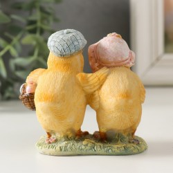 Сувенир статуэтка пасхальная цыплята с корзинкой яиц 8 см