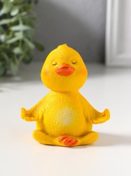 Фигурка полистоун лак «Жёлтый утёнок-йог», 8.5×7×9 см